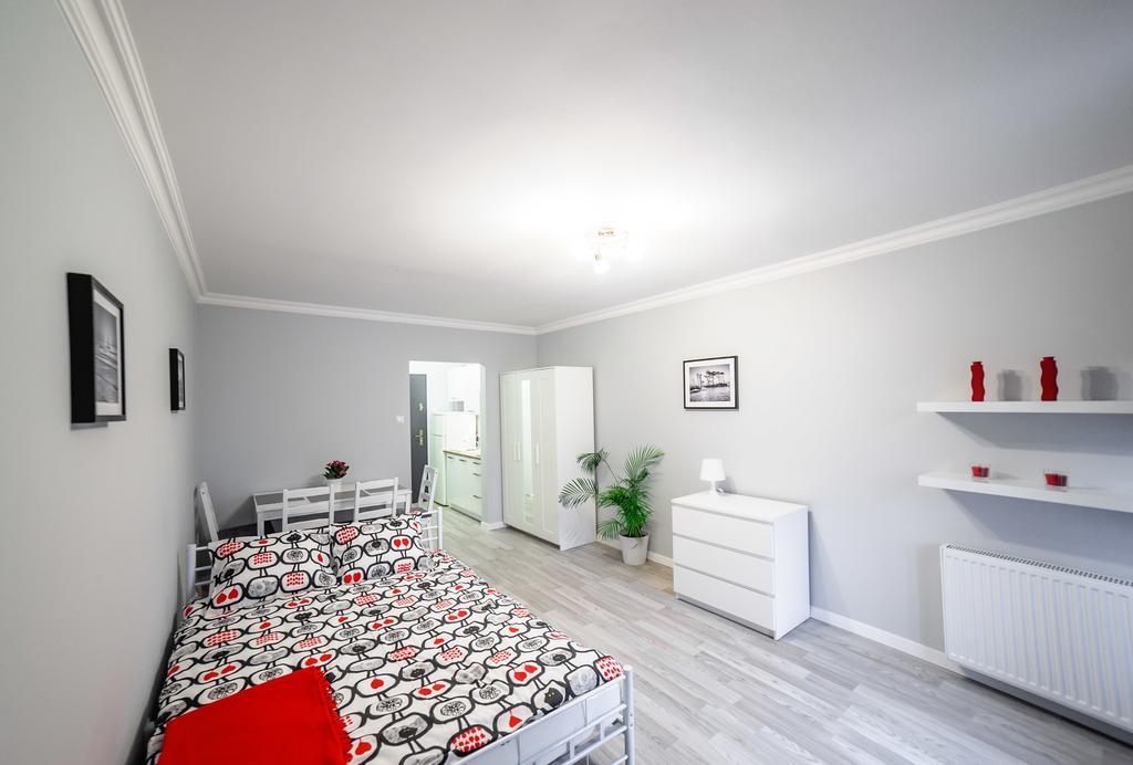 Апартаменты Apartament Grojecka Korotynskiego Варшава Номер фото